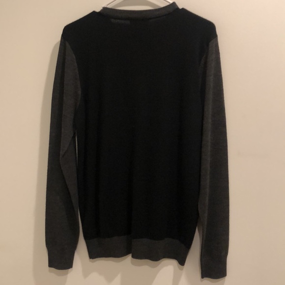 New Look Black and Grey Sweater - Picture 2 of 3